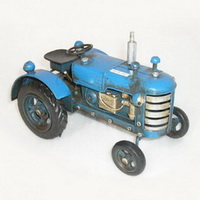 Декоративная модель трактора "Massey Ferguson", синий Декоративная модель трактора "Massey Ferguson", синий